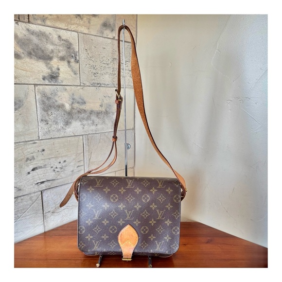 🧡FASHIONABLE🧡LOUIS VUITTON CARTOUCHIERE GM SHOULDER BAG - Picture 1 of 16